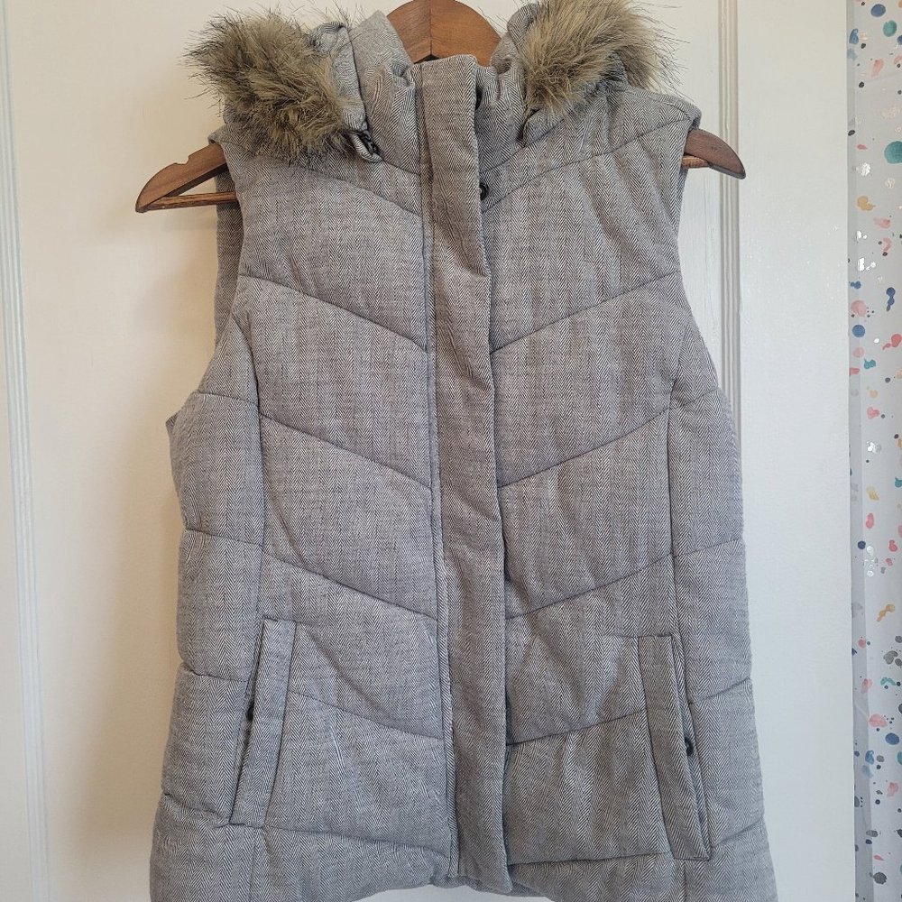 Gap vest